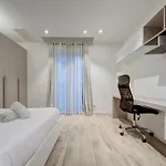 דירה Tigne Seafront 3br Escape With Mesmerising Views By 360 Estates Gzira