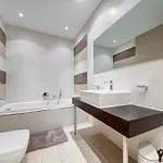 Tigne Seafront 3br Escape With Mesmerising Views By 360 Estates דירה *