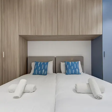 Tigne Seafront 3br Escape With Mesmerising Views By 360 Estates Gzira