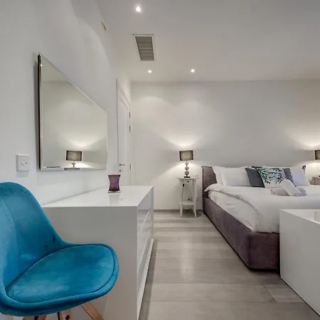 Tigne Seafront 3br Escape With Mesmerising Views By 360 Estates * Gzira