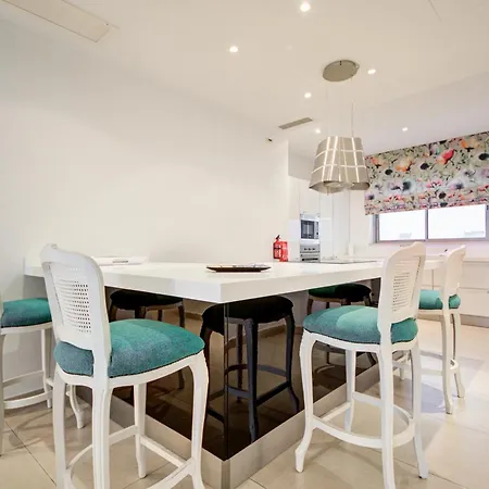 Daire Tigne Seafront 3br Escape With Mesmerising Views By 360 Estates *