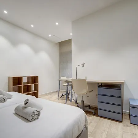 Tigne Seafront 3br Escape With Mesmerising Views By 360 Estates アパート グジラ