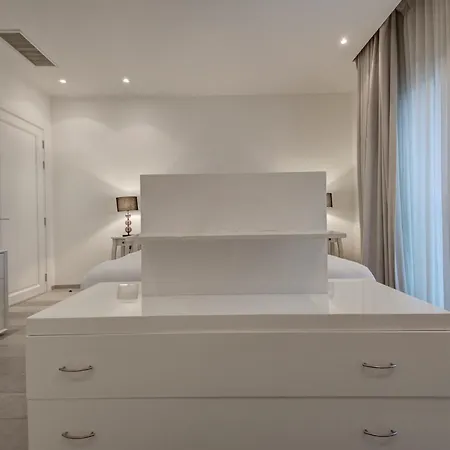 Tigne Seafront 3br Escape With Mesmerising Views By 360 Estates * グジラ