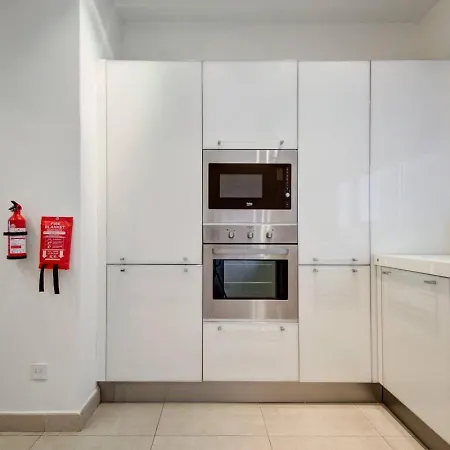Daire Tigne Seafront 3br Escape With Mesmerising Views By 360 Estates