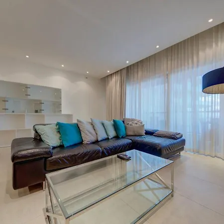 Daire Tigne Seafront 3br Escape With Mesmerising Views By 360 Estates Gzira