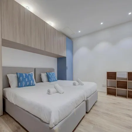Daire Tigne Seafront 3br Escape With Mesmerising Views By 360 Estates