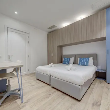 Daire Tigne Seafront 3br Escape With Mesmerising Views By 360 Estates Gzira