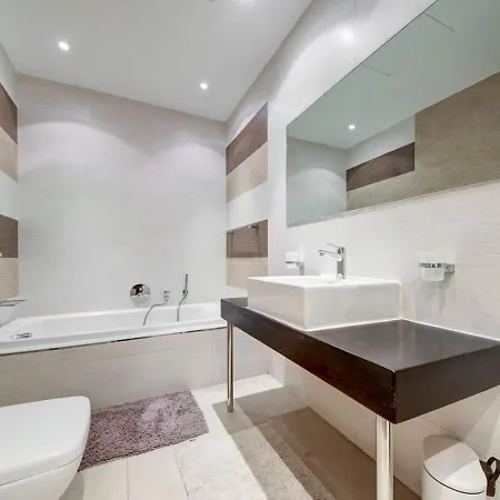Daire Tigne Seafront 3br Escape With Mesmerising Views By 360 Estates