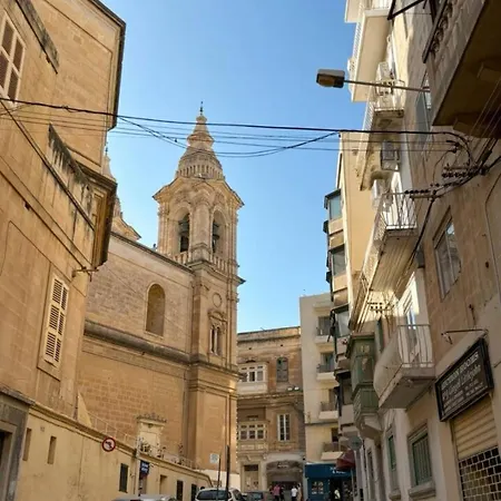 Tigne Seafront 3br Escape With Mesmerising Views By 360 Estates Daire Gzira