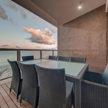 Daire Tigne Seafront 3br Escape With Mesmerising Views By 360 Estates Gzira