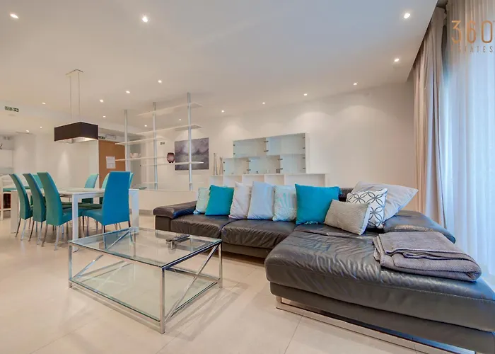 Tigne Seafront 3br Escape With Mesmerising Views By 360 Estates * Gzira