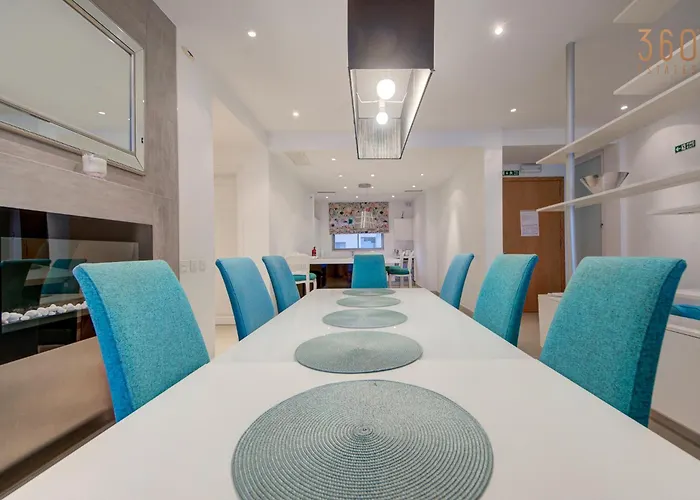 Tigne Seafront 3br Escape With Mesmerising Views By 360 Estates Gzira