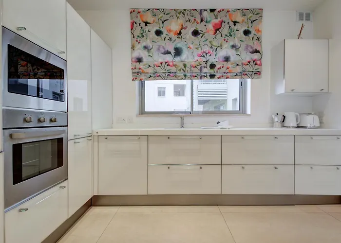 Tigne Seafront 3br Escape With Mesmerising Views By 360 Estates Appartamento *