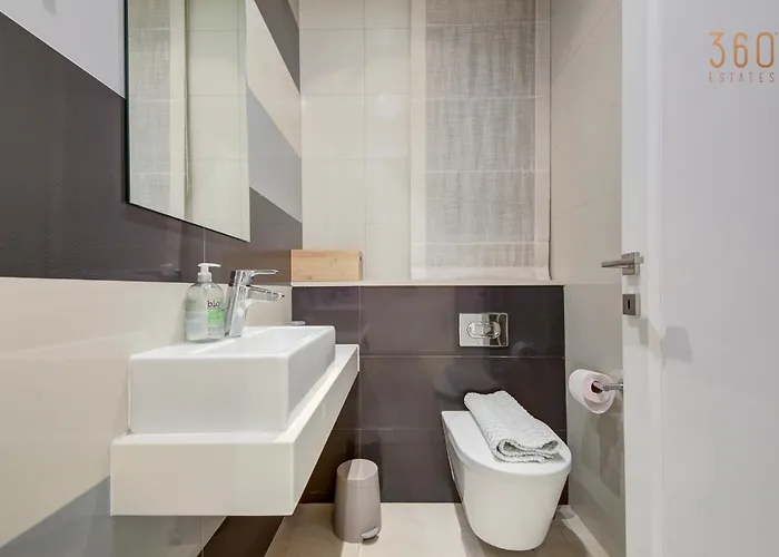 Tigne Seafront 3br Escape With Mesmerising Views By 360 Estates *