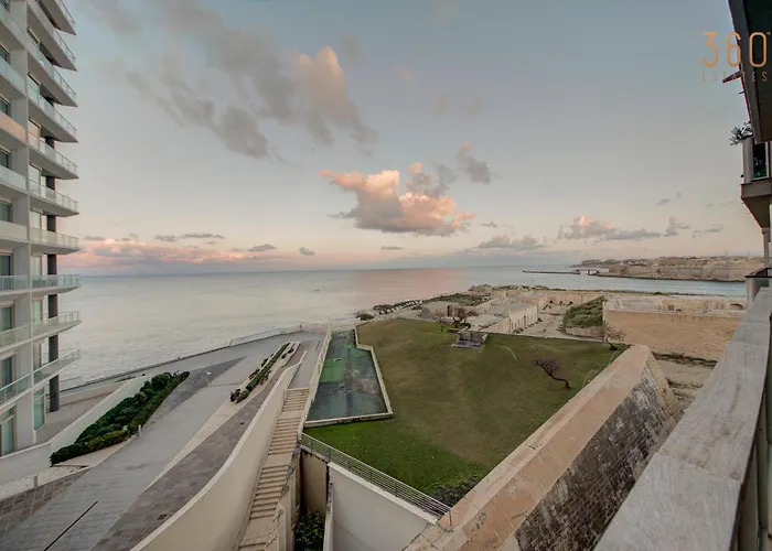 Tigne Seafront 3br Escape With Mesmerising Views By 360 Estates Gzira