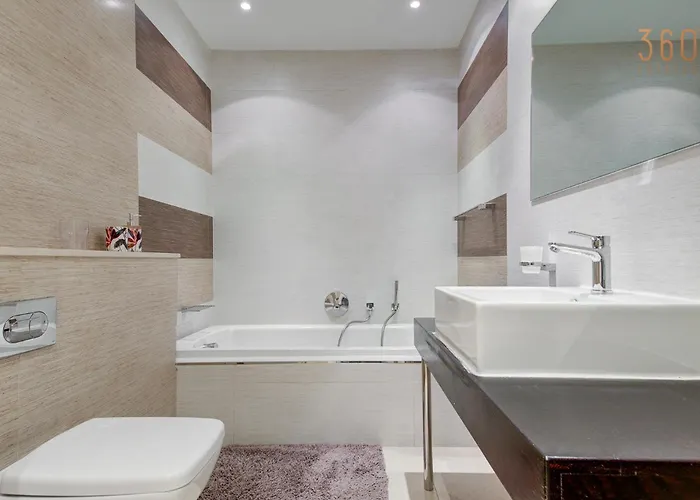 Tigne Seafront 3br Escape With Mesmerising Views By 360 Estates *